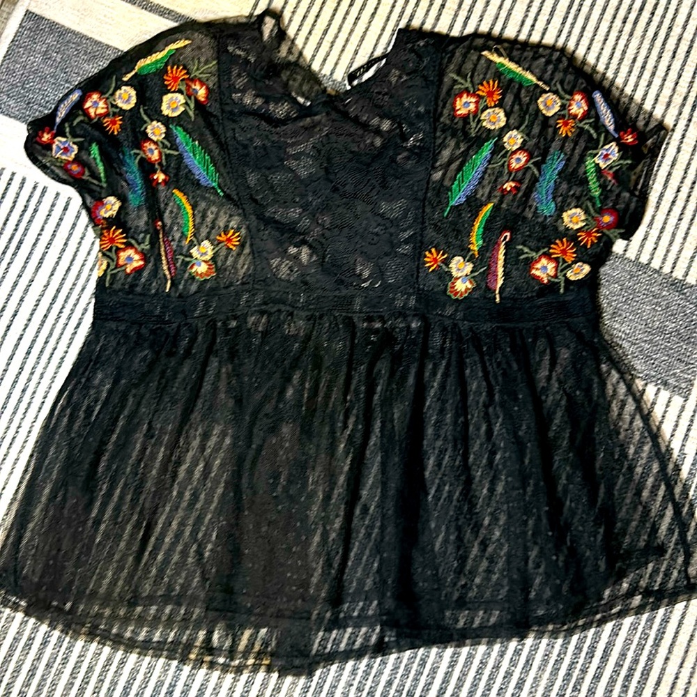Zara Embroidered Floral Detail Black Baby Doll Top Sz S